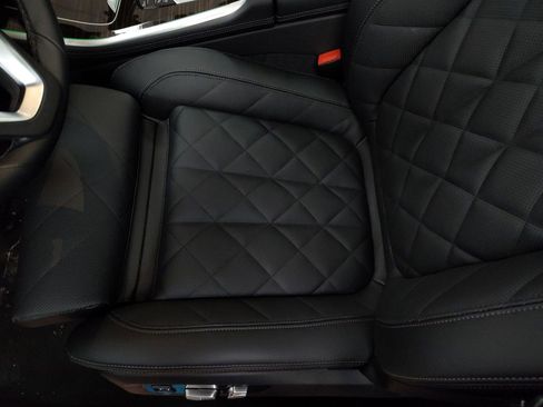 New 2026 BMW X5 xDrive50e w/ Climate Comfort Package image 12