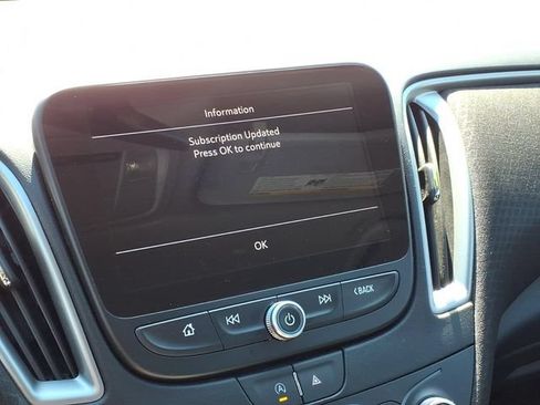 Used 2025 Chevrolet Malibu LT FWD image 23