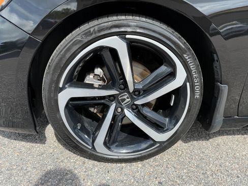 Used 2021 Honda Accord Sport image 14