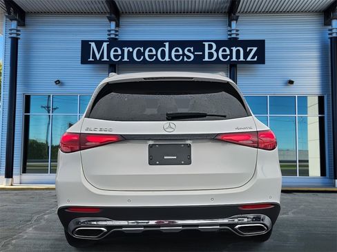 New 2026 Mercedes-Benz GLC 300 4MATIC image 5