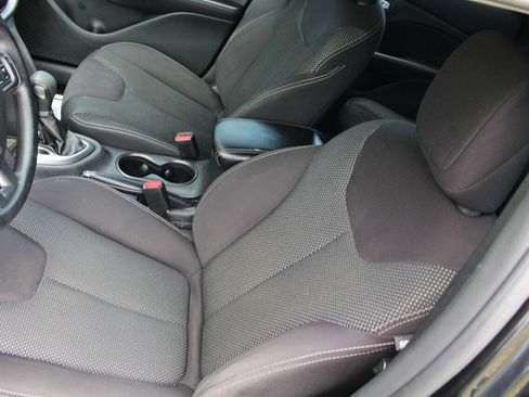Used 2014 Dodge Dart SXT FWD image 17