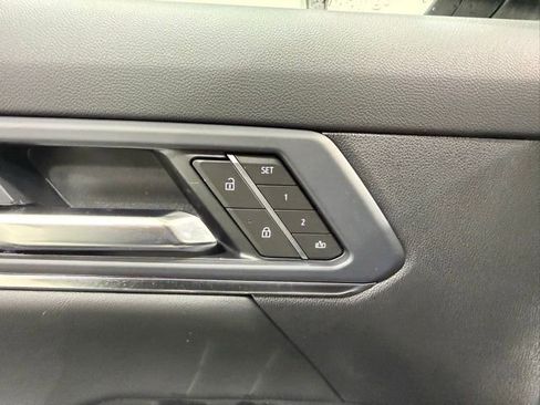 New 2026 GMC Terrain Denali w/ LPO, Black Badging Package AWD/4WD image 13