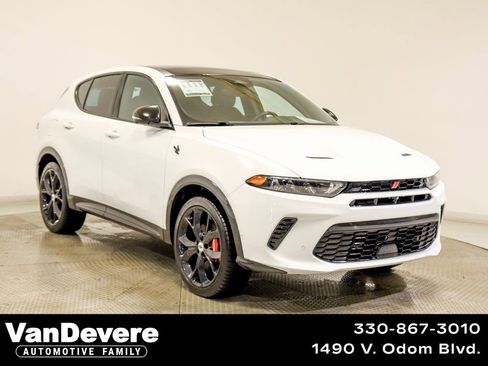 Used 2024 Dodge Hornet R/T image 1