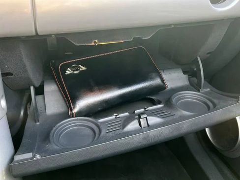 Used 2005 MINI Cooper Convertible image 21