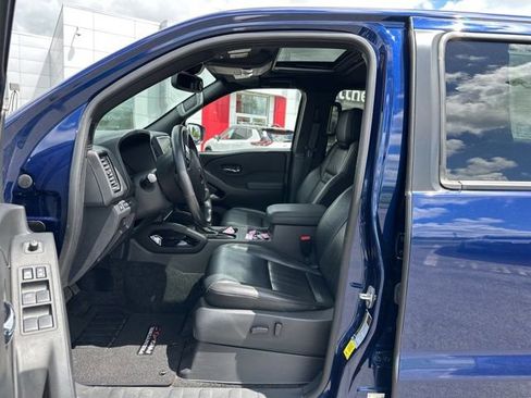 Used 2022 Nissan Frontier PRO-4X w/ Pro-4X Premium Package AWD/4WD image 10