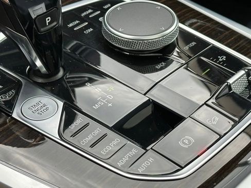 Used 2019 BMW X7 xDrive40i w/ Cold Weather Package image 29