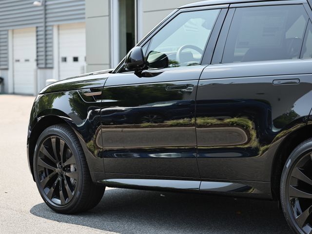 New 2026 Land Rover Range Rover Sport Dynamic SE AWD/4WD image 8