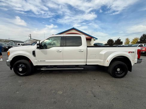Used 2017 Ford F350 Lariat w/ FX4 Off-Road Package AWD/4WD image 2