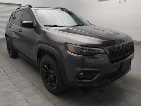 Used 2022 Jeep Cherokee Latitude AWD/4WD image 13