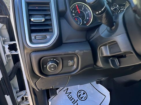 Used 2024 RAM 2500 Big Horn image 25