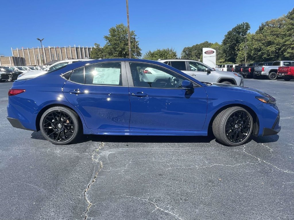 New 2026 Toyota Camry SE w/ Convenience Package FWD image 2