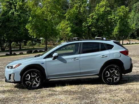 Used 2019 Subaru Crosstrek Hybrid w/ Moonroof Package w/Navigation AWD/4WD image 6