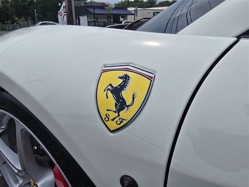 Used 2015 Ferrari 458 Spider RWD image 33