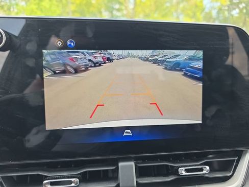 Used 2026 Chevrolet Equinox LT FWD image 23