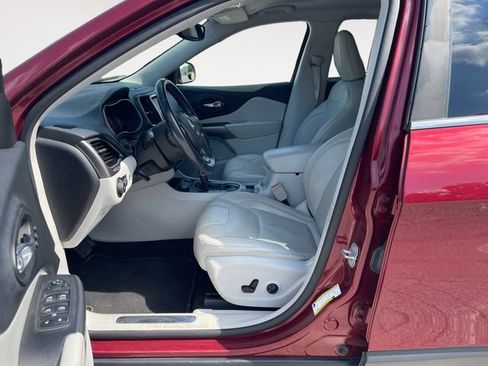 Used 2020 Jeep Cherokee Limited AWD/4WD image 9