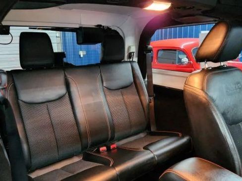 Used 2017 Jeep Wrangler Sahara image 20