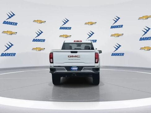 Used 2024 GMC Sierra 2500 Pro w/ Convenience Package image 7