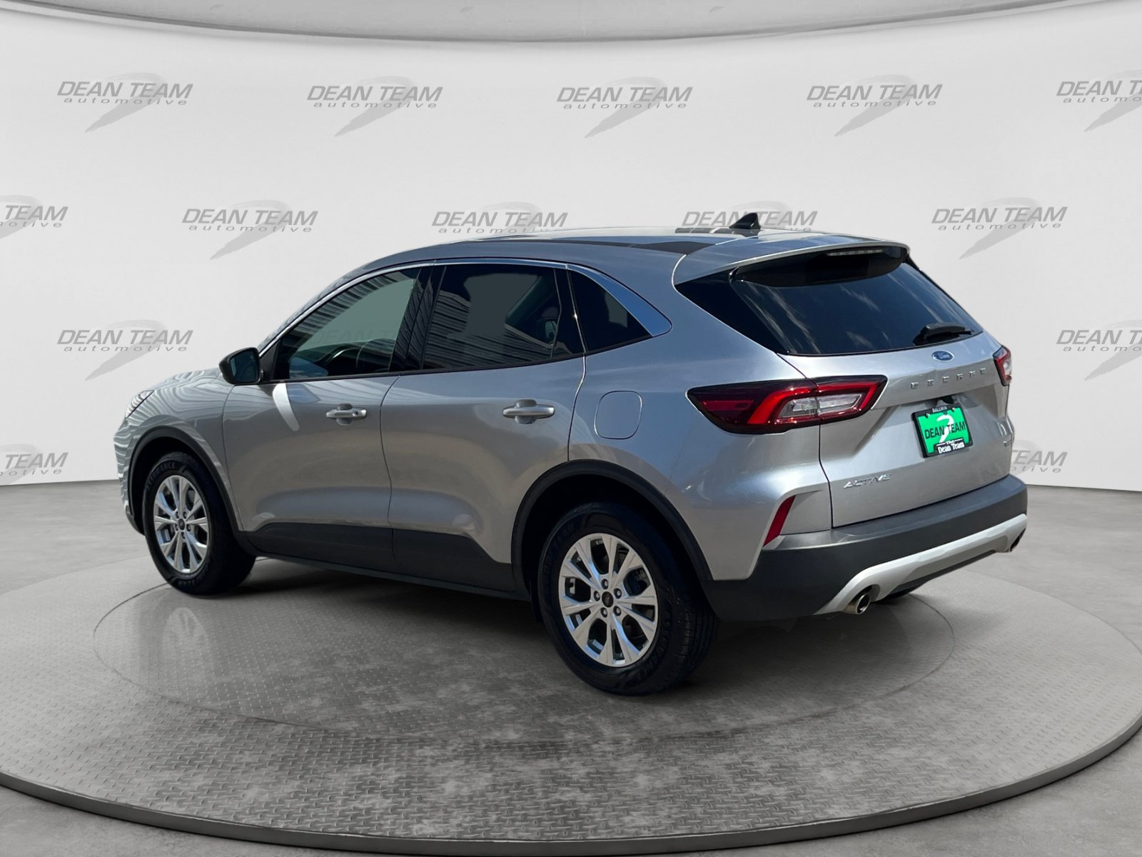 Used 2023 Ford Escape Active FWD image 6