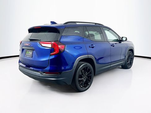 Used 2023 GMC Terrain SLE w/ Elevation Edition image 9