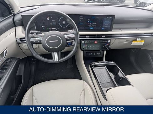 Used 2025 Hyundai Tucson SEL AWD/4WD image 19