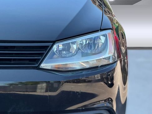 Used 2012 Volkswagen Jetta SE FWD image 11