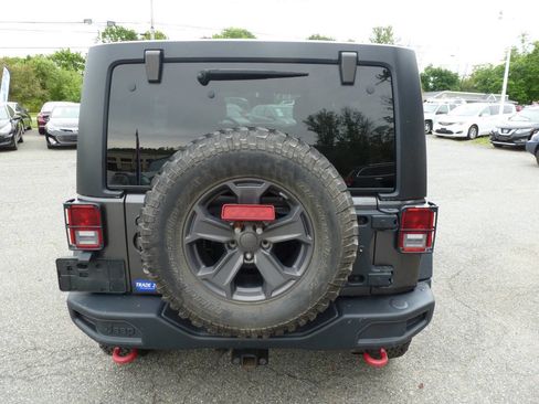 Used 2017 Jeep Wrangler Unlimited Rubicon AWD/4WD image 8