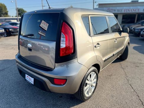 Used 2013 Kia Soul EV image 3