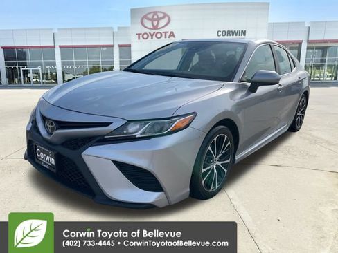 Used 2019 Toyota Camry SE FWD image 7