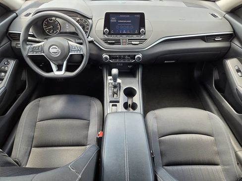 Used 2022 Nissan Altima 2.5 SV AWD/4WD image 12