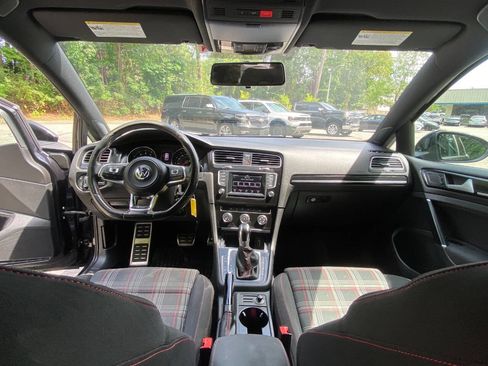 Used 2015 Volkswagen GTI S FWD image 36