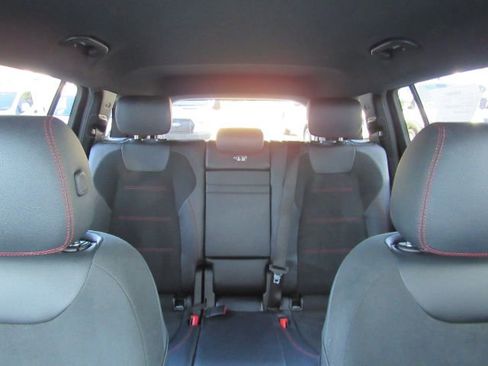 Used 2023 Mercedes-Benz EQB 300 4MATIC image 35