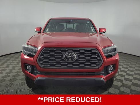 Used 2023 Toyota Tacoma TRD Off-Road w/ Technology Package AWD/4WD image 2
