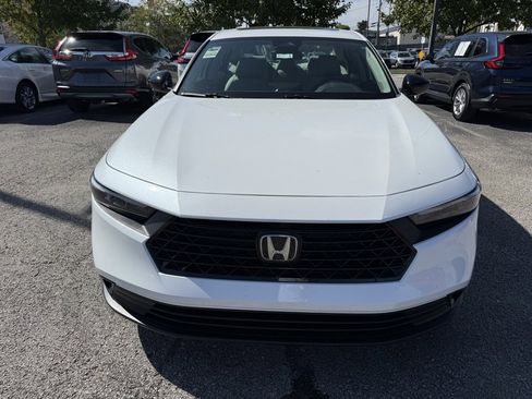 New 2025 Honda Accord SE image 11