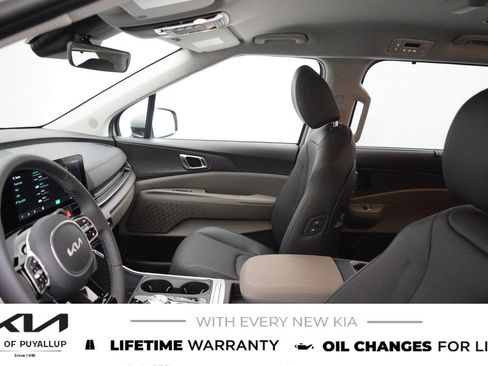 New 2026 Kia Carnival EX FWD image 10