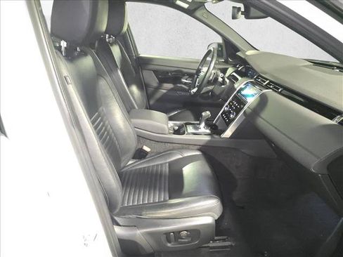 Used 2020 Land Rover Discovery Sport SE AWD/4WD image 10