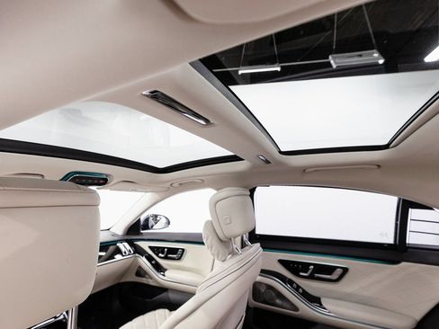 Certified 2023 Mercedes-Benz S 580 4MATIC Sedan image 27