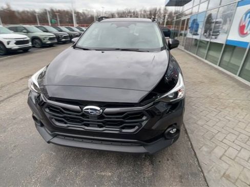 Used 2024 Subaru Crosstrek 2.0i Premium image 3