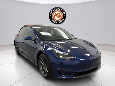 Used 2022 Tesla Model 3 Long Range AWD/4WD image 1