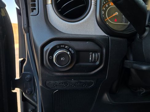 Used 2024 Jeep Wrangler Sport S image 13