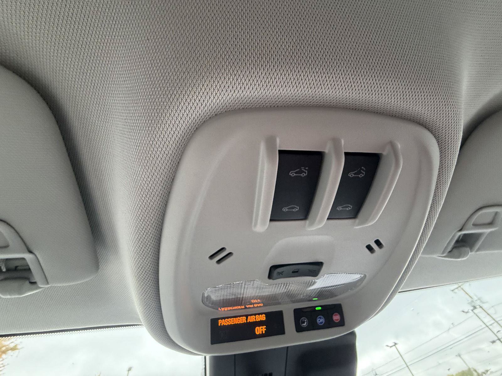 Used 2024 Chevrolet Trax ACTIV w/ Sunroof Package FWD image 23