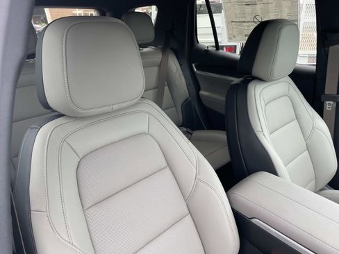 New 2026 GMC Terrain Elevation w/ Elevation Premium Package FWD image 29
