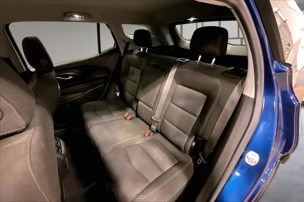 Used 2022 GMC Terrain SLE w/ Driver Convenience Package AWD/4WD image 23