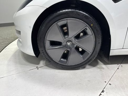 Used 2021 Tesla Model 3 Standard Range Plus RWD image 7
