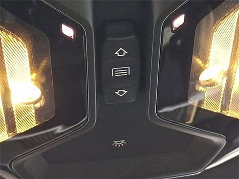 Used 2025 BMW X3 xDrive30i w/ Premium Package image 17