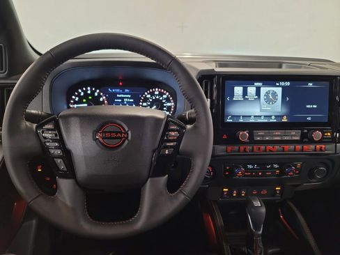 New 2026 Nissan Frontier PRO-4X w/ Pro-4x Convenience Package image 12