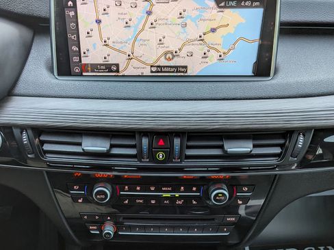 Used 2018 BMW X5 xDrive50i image 3