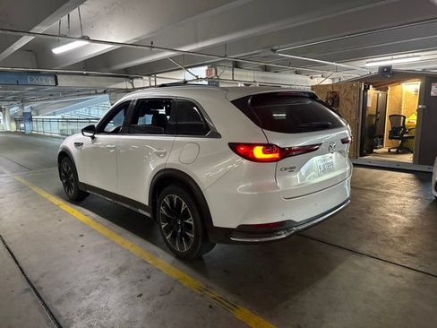 Certified 2024 MAZDA CX-90 Plug-In Hybrid w/ Premium Plus AWD/4WD image 5