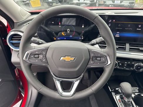 Used 2026 Chevrolet Trax LT w/ Driver Confidence Package image 14