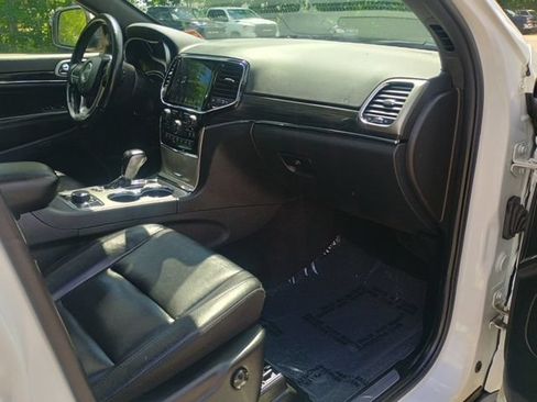 Used 2021 Jeep Grand Cherokee Limited w/ Premium Lighting Group AWD/4WD image 14