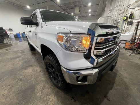 Used 2014 Toyota Tundra SR image 4